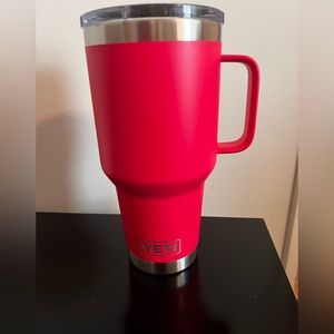 Yeti rambler tumbler 30oz